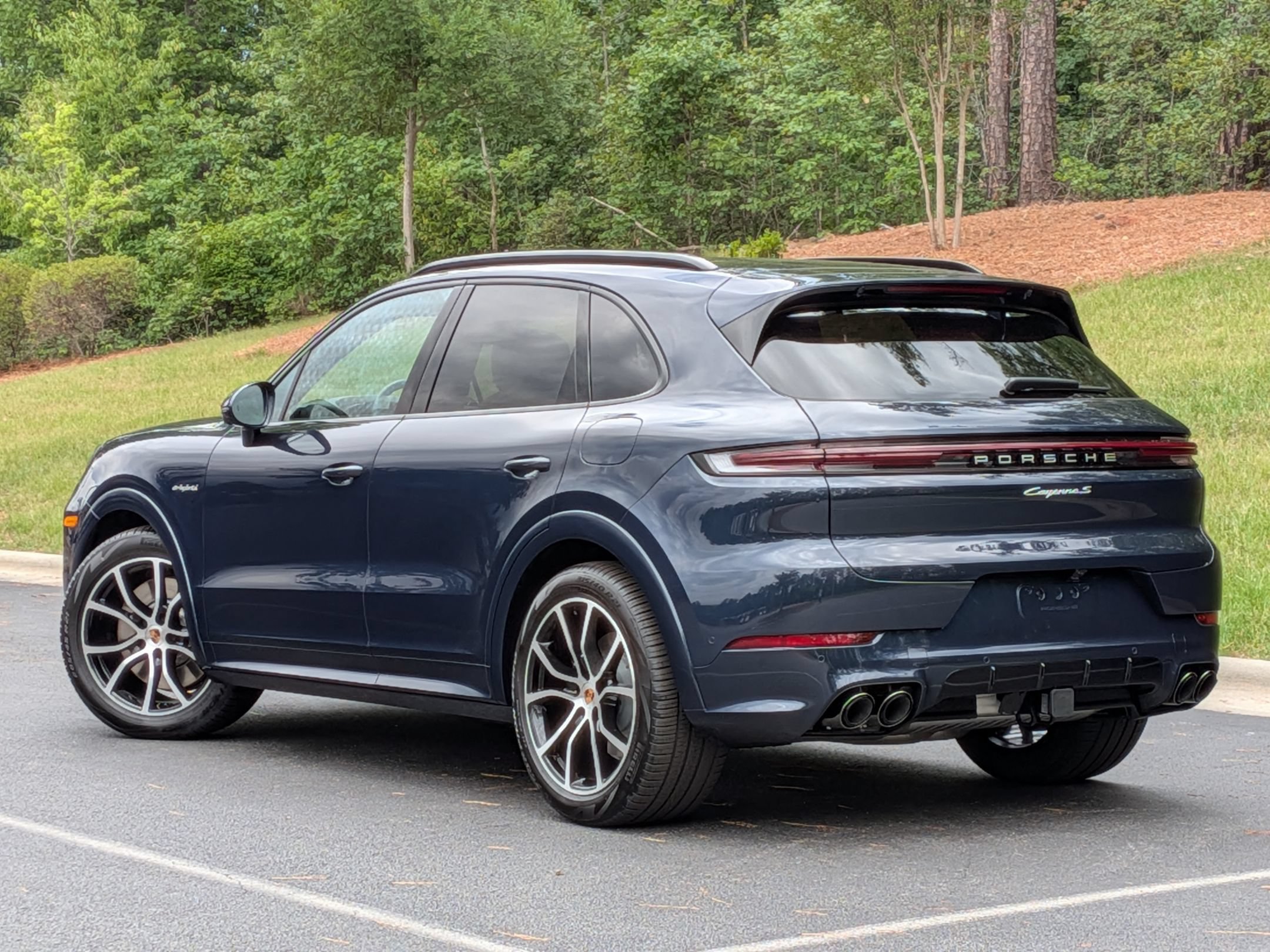 New 2026 Porsche Cayenne S AWD/4WD image 3