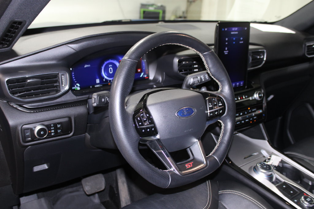 Used 2023 Ford Explorer ST w/ Equipment Group 401A AWD/4WD image 26