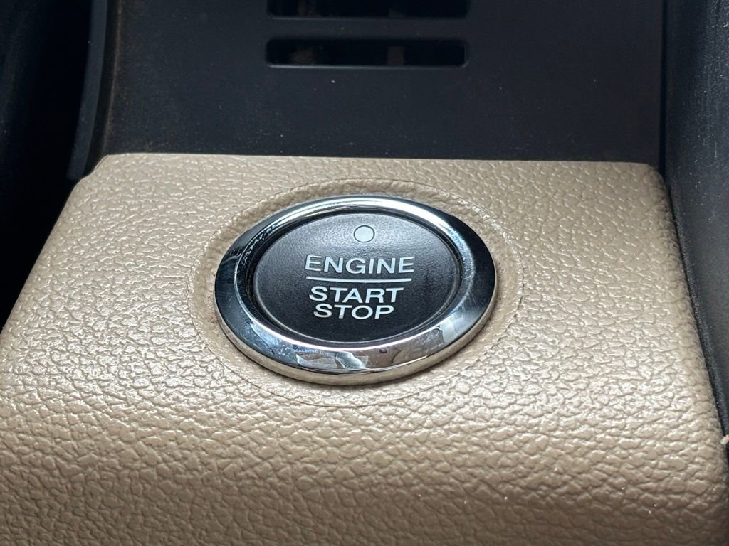 Used 2016 Ford F150 Lariat image 12