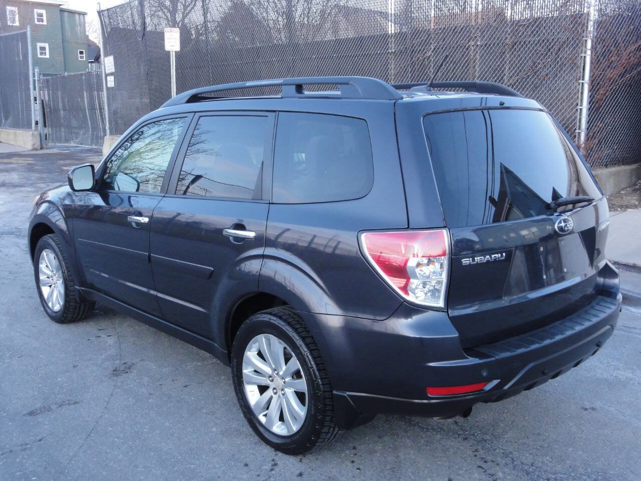 Used 2012 Subaru Forester 2.5X Premium w/ All-Weather Pkg image 4