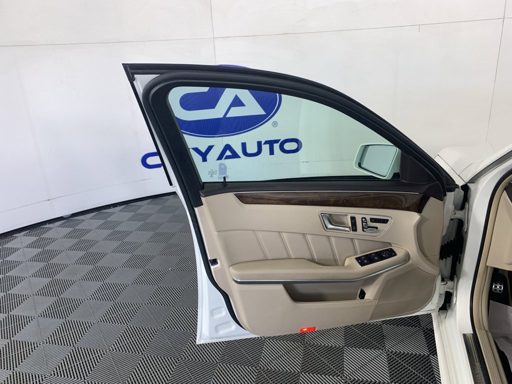 Used 2014 Mercedes-Benz E 350 Sport image 14
