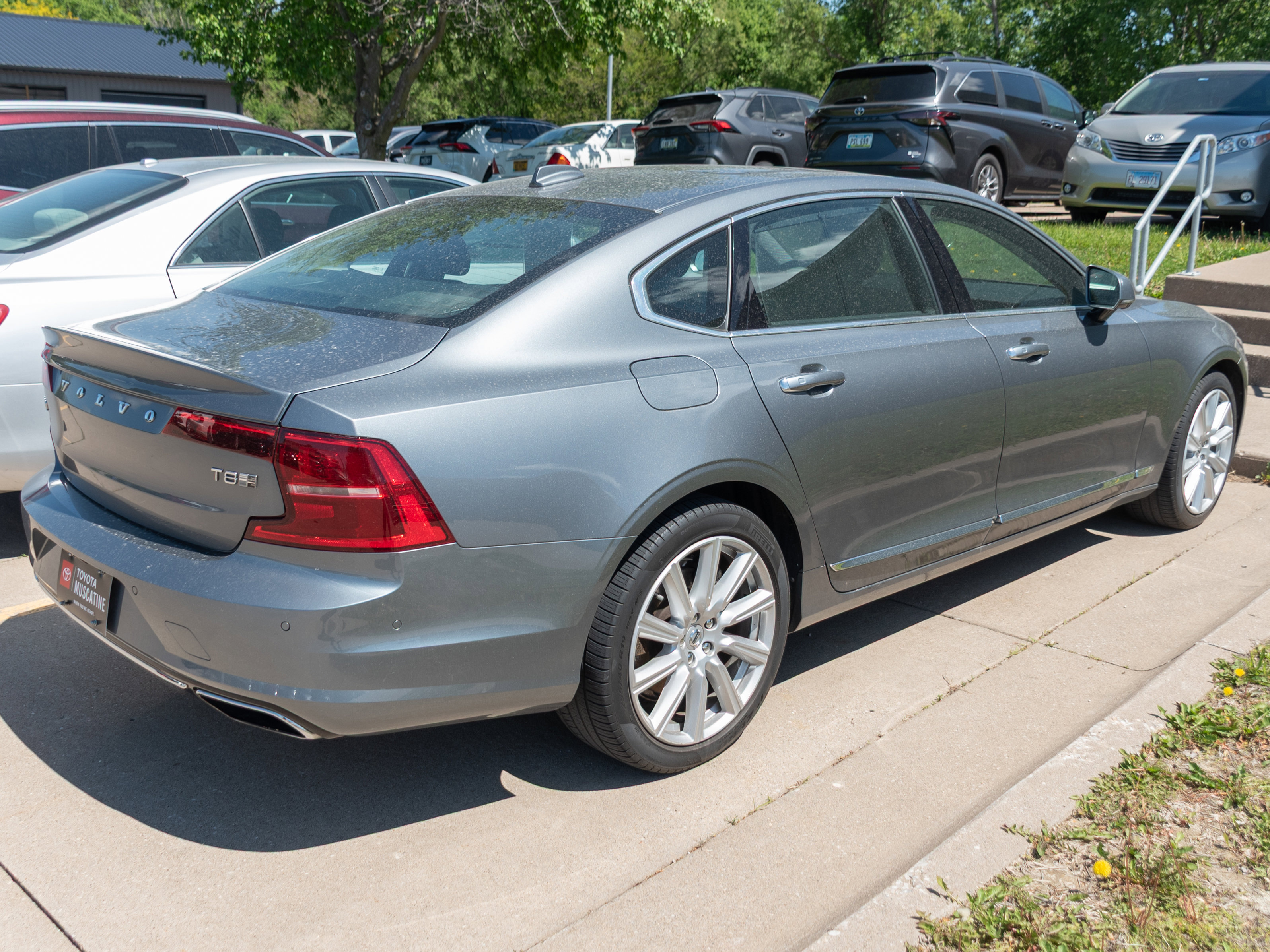 Used 2018 Volvo S90 T8 Inscription w/ Convenience Package AWD/4WD image 7