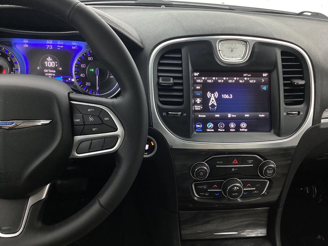 Used 2021 Chrysler 300 Touring image 32