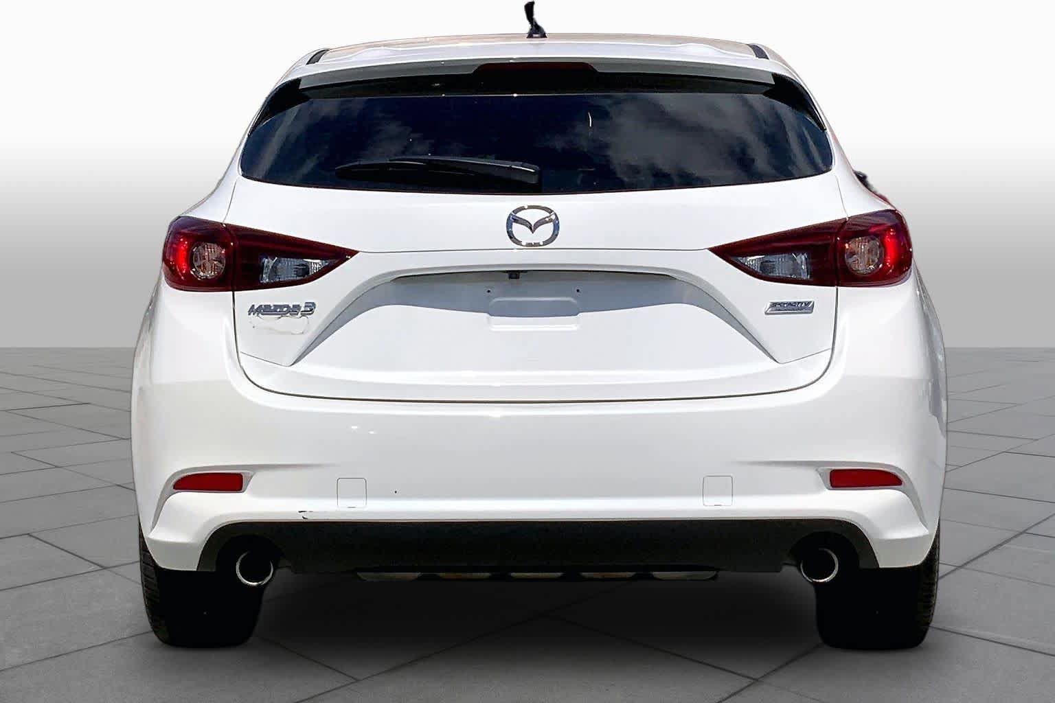 Used 2018 MAZDA MAZDA3 Touring FWD image 5