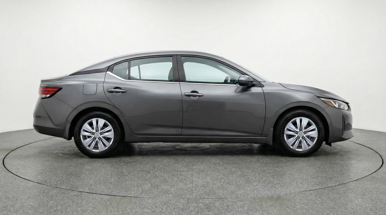 Used 2025 Nissan Sentra S FWD image 11
