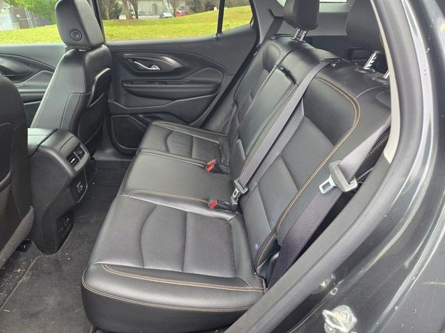 Used 2021 GMC Terrain SLT image 16