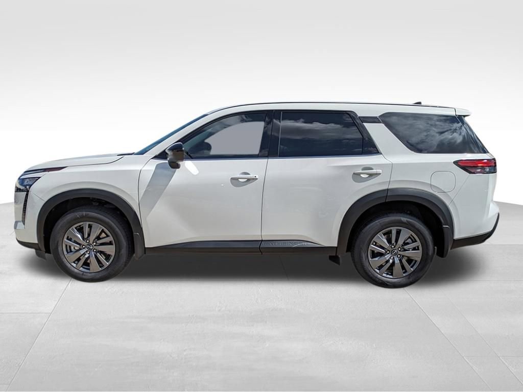 New 2026 Nissan Pathfinder S image 2