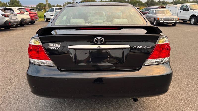 Used 2005 Toyota Camry LE FWD image 15