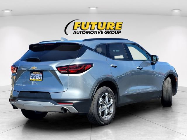 Used 2023 Chevrolet Blazer LT AWD/4WD image 4