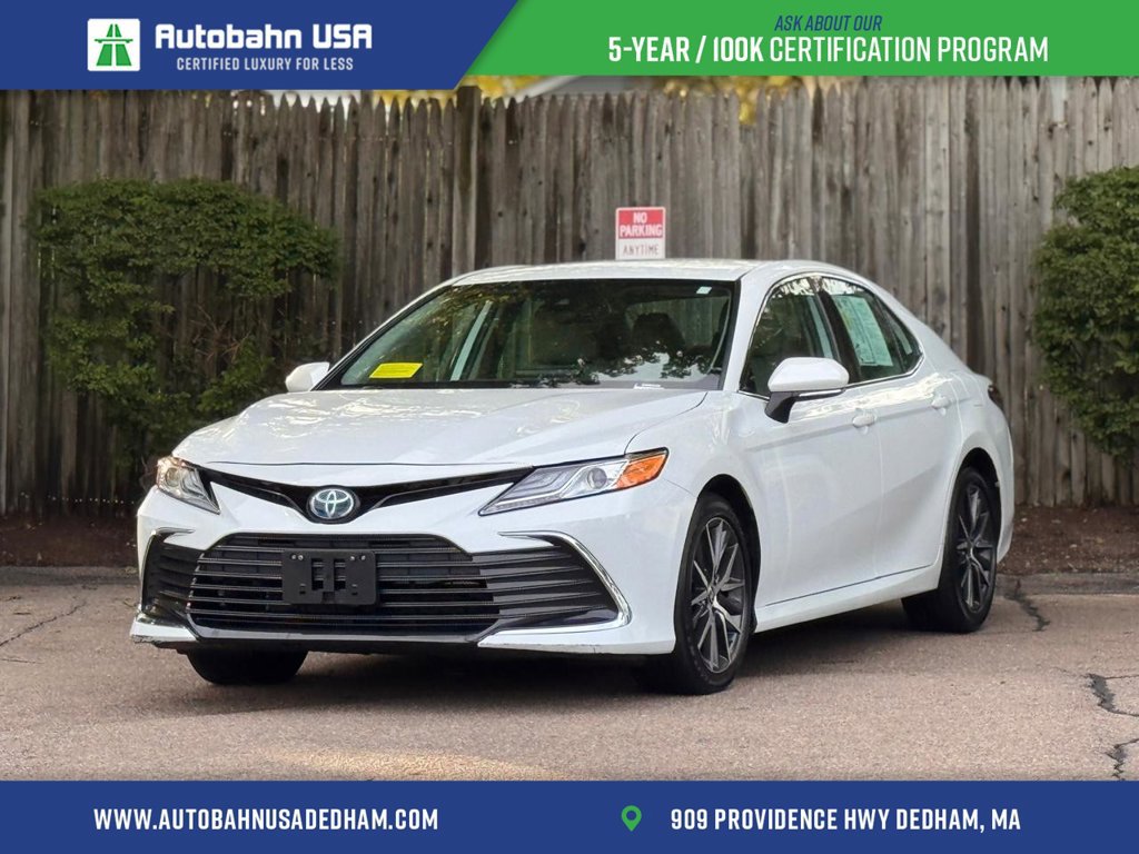 Used 2023 Toyota Camry XLE FWD image 1