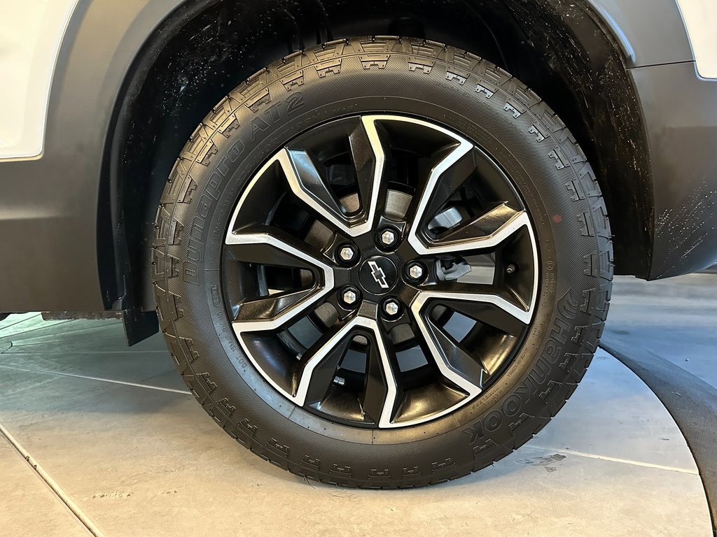Used 2025 Chevrolet TrailBlazer ACTIV w/ Convenience Package image 25
