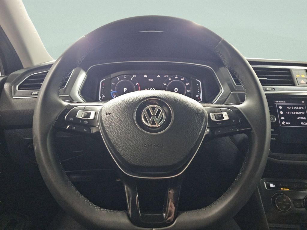 Used 2020 Volkswagen Tiguan SEL image 31