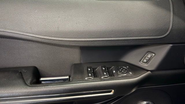 Used 2020 Ford Expedition XL AWD/4WD image 12