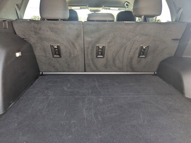 Used 2025 Chevrolet Equinox LT image 28