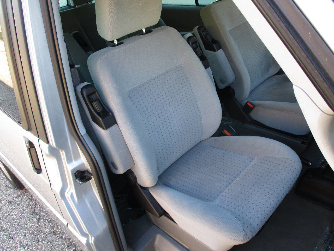 Used 2002 Volkswagen Eurovan GLS image 18