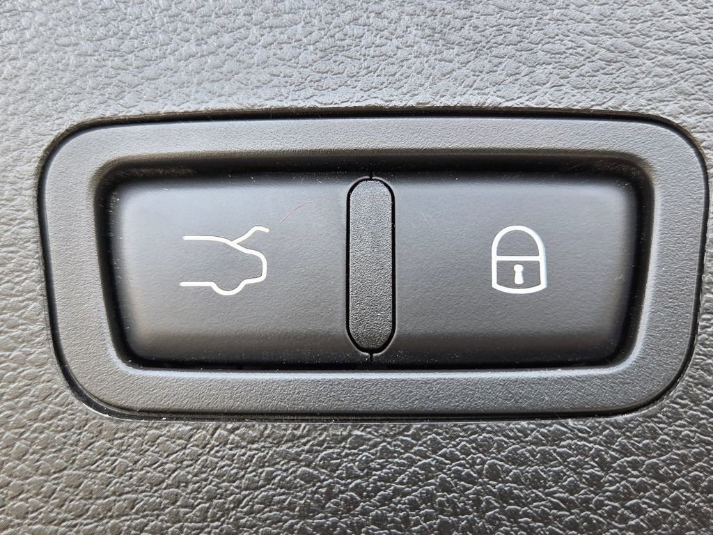 Used 2024 Alfa Romeo Tonale Veloce image 32