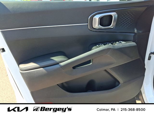 Certified 2025 Kia Sorento S AWD/4WD image 16