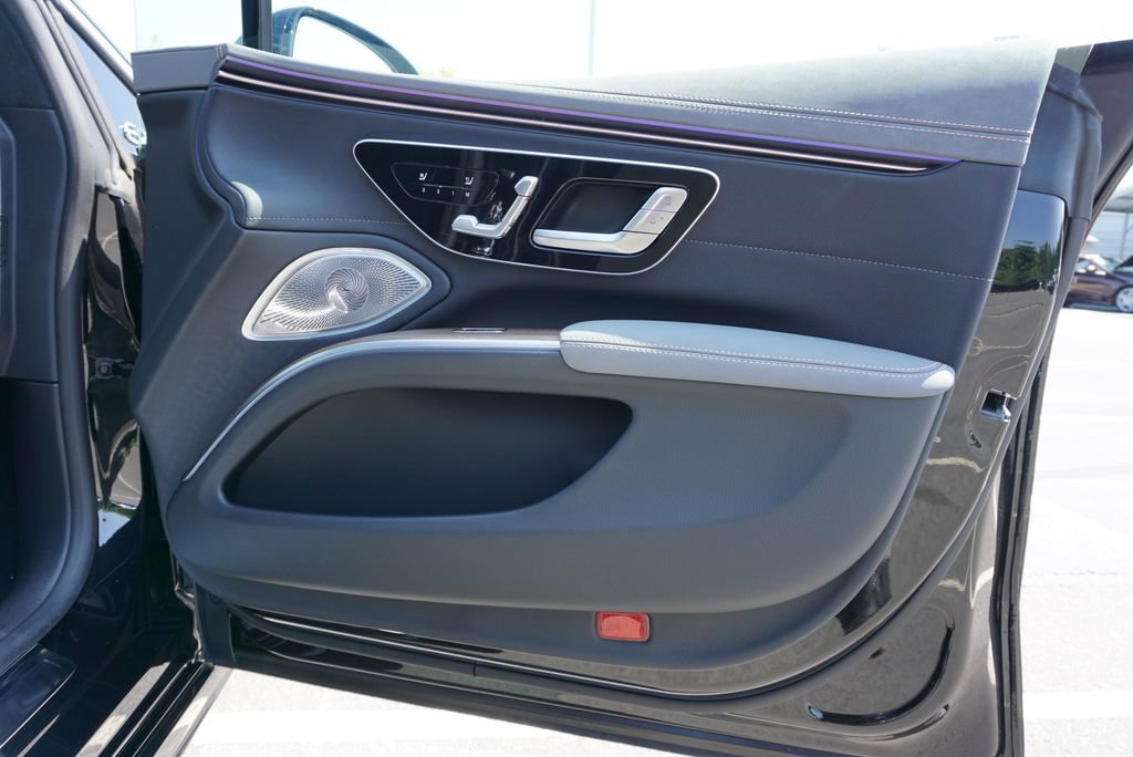 Certified 2023 Mercedes-Benz EQS 580 4MATIC Sedan image 57