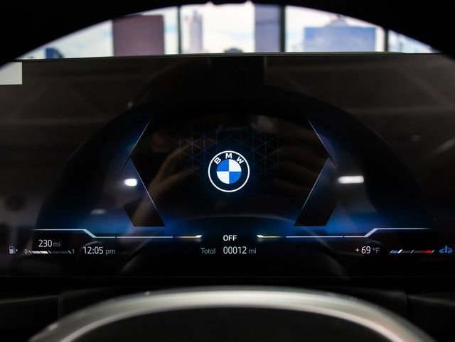 Used 2026 BMW 430i Convertible w/ M Sport Package image 19