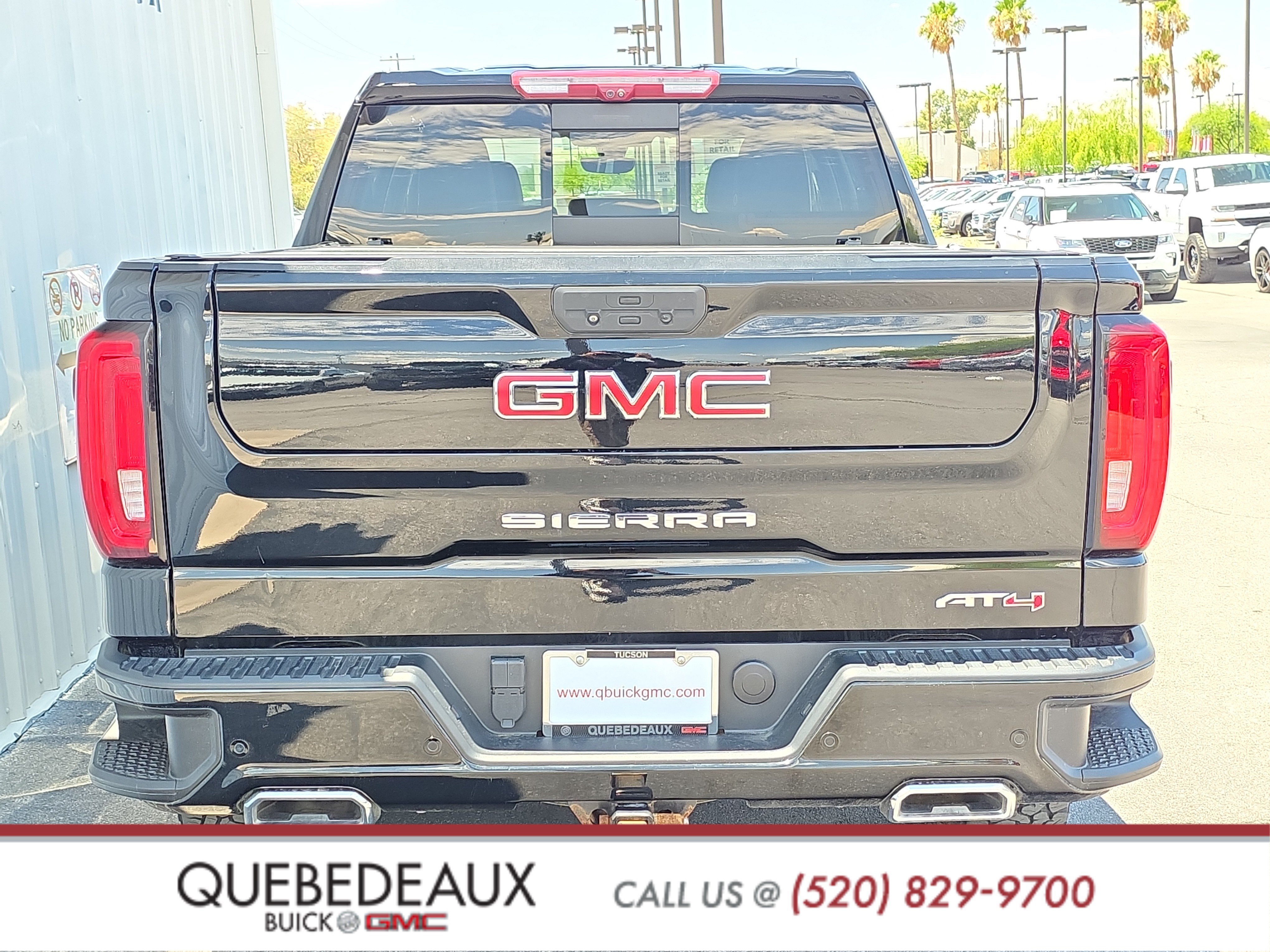 Used 2021 GMC Sierra 1500 AT4 w/ AT4 Premium Package AWD/4WD image 7