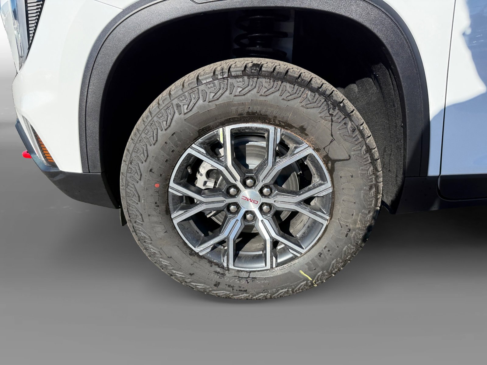 New 2026 GMC Acadia AT4 w/ Luxury Package image 9