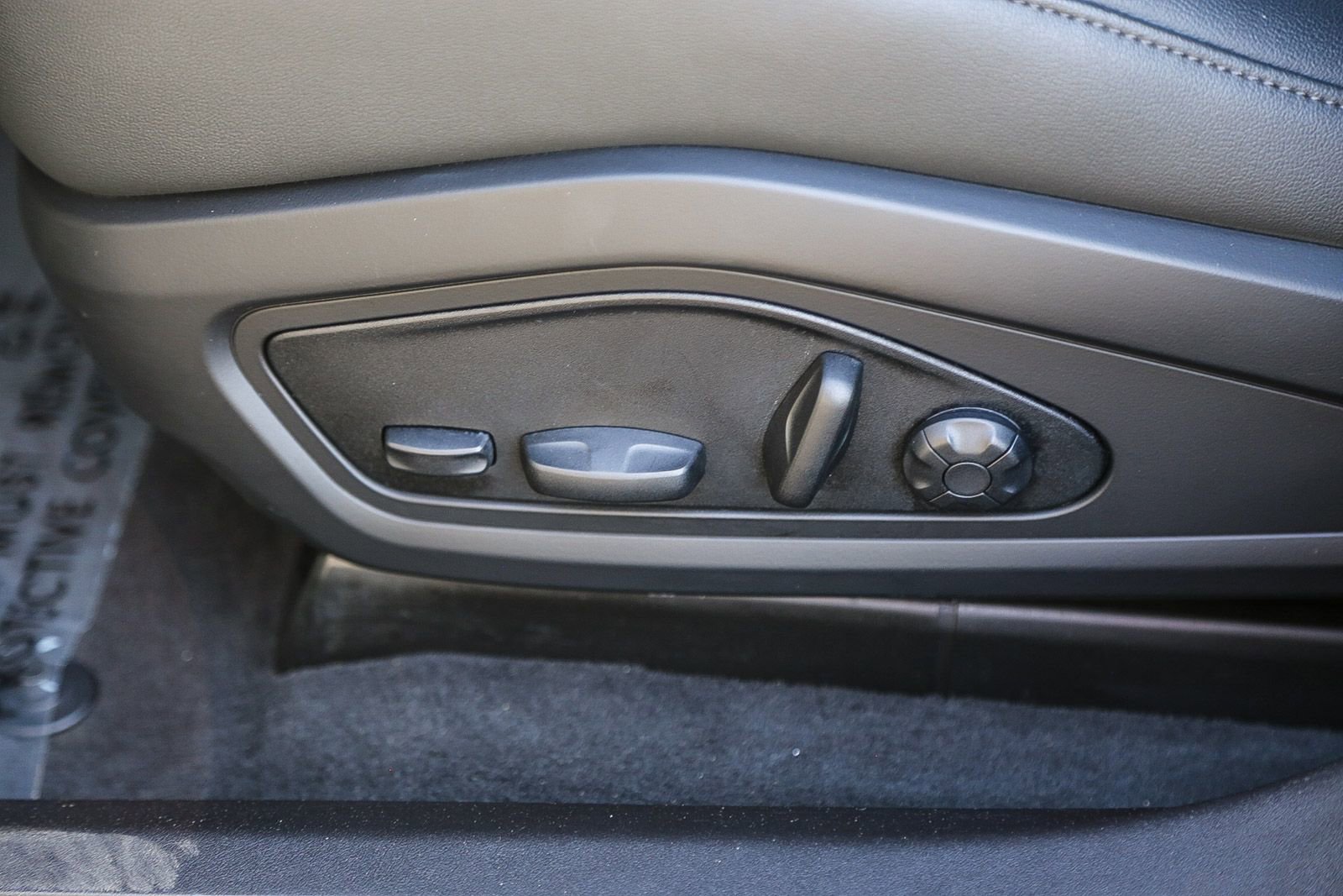 Used 2022 Audi e-tron GT Premium Plus image 21