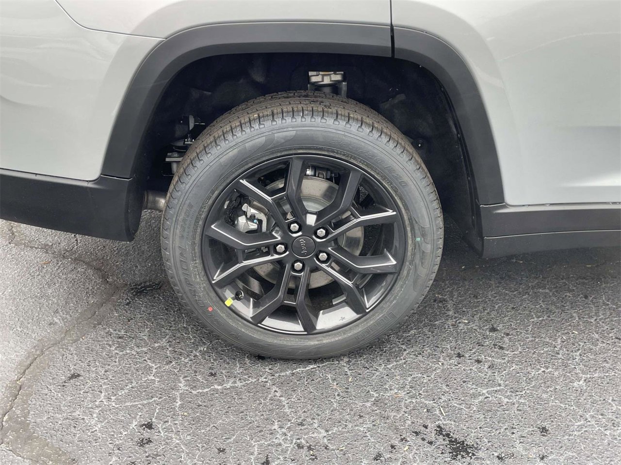 New 2025 Jeep Grand Cherokee L Limited image 13