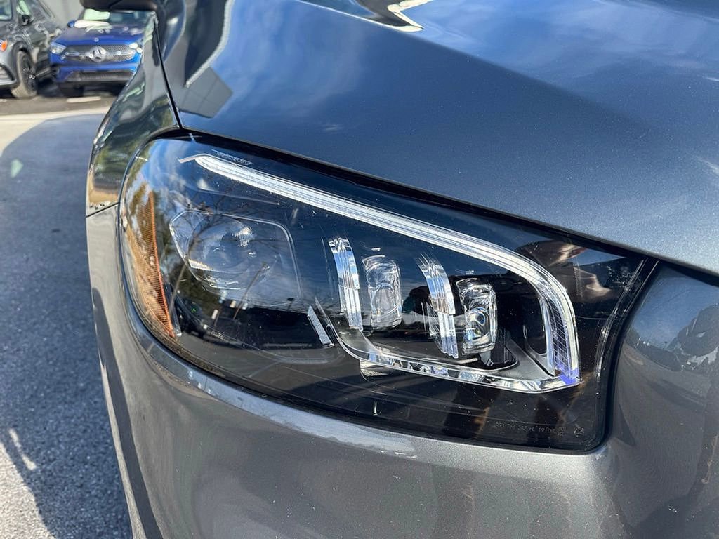 Used 2024 Mercedes-Benz GLS 450 4MATIC image 9