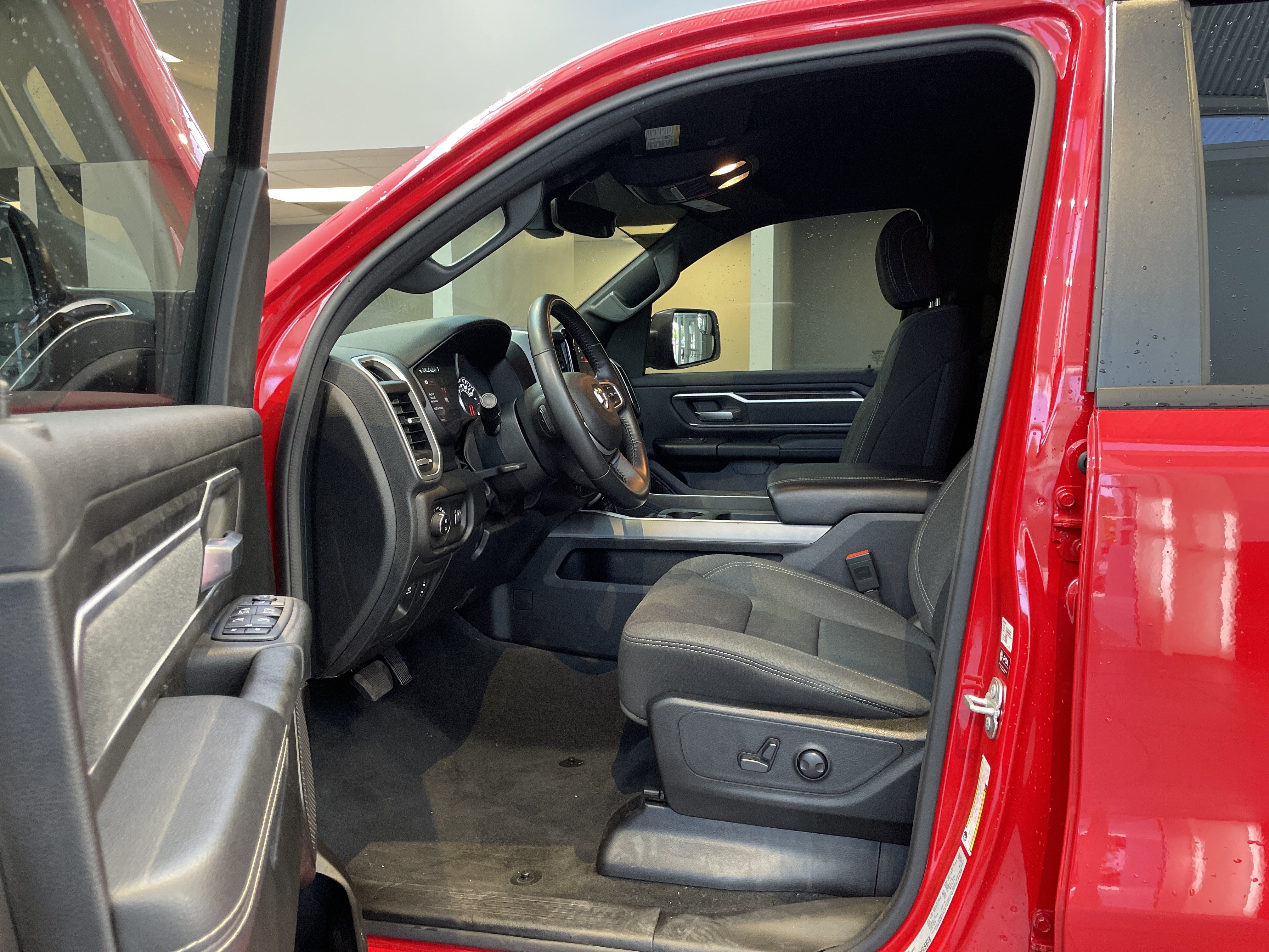 Used 2023 RAM 1500 Big Horn AWD/4WD image 16