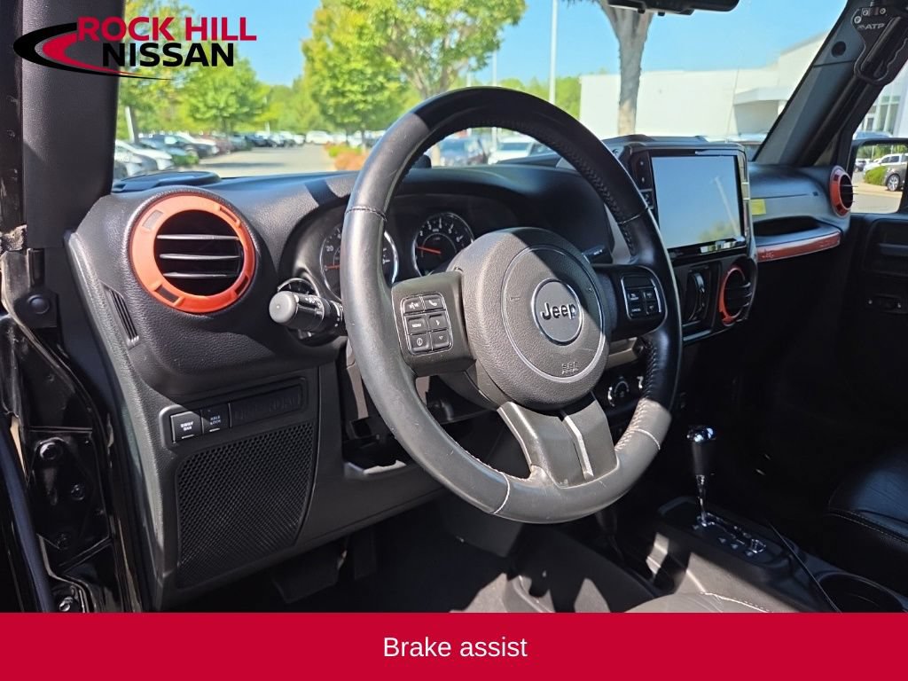 Used 2015 Jeep Wrangler Unlimited Rubicon w/ Connectivity Group AWD/4WD image 15