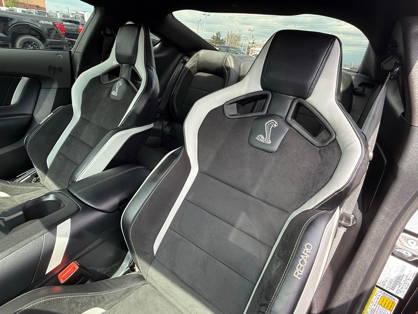 Used 2021 Ford Mustang Shelby GT500 w/ Technology Package RWD image 32