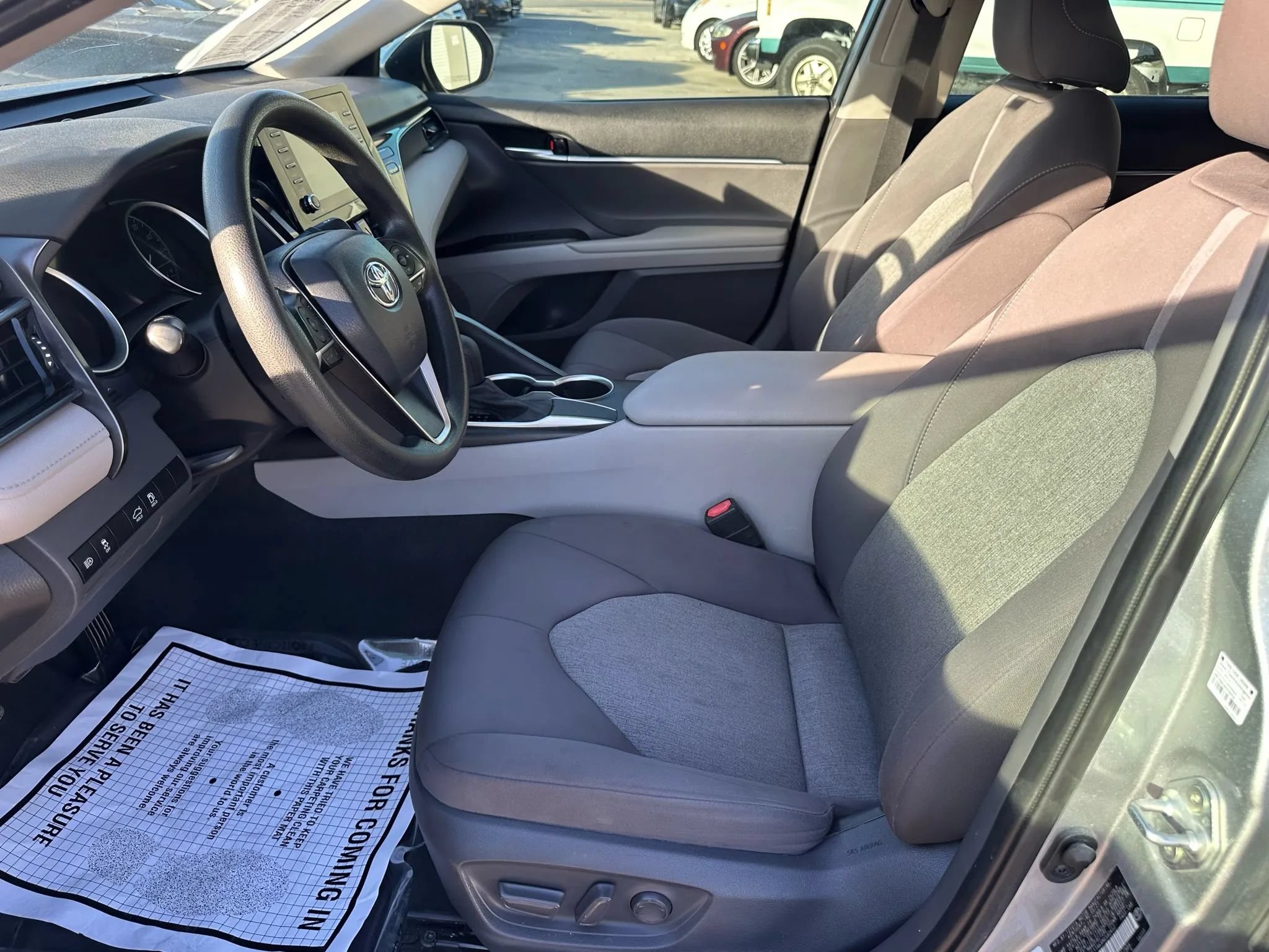Used 2021 Toyota Camry LE FWD image 13