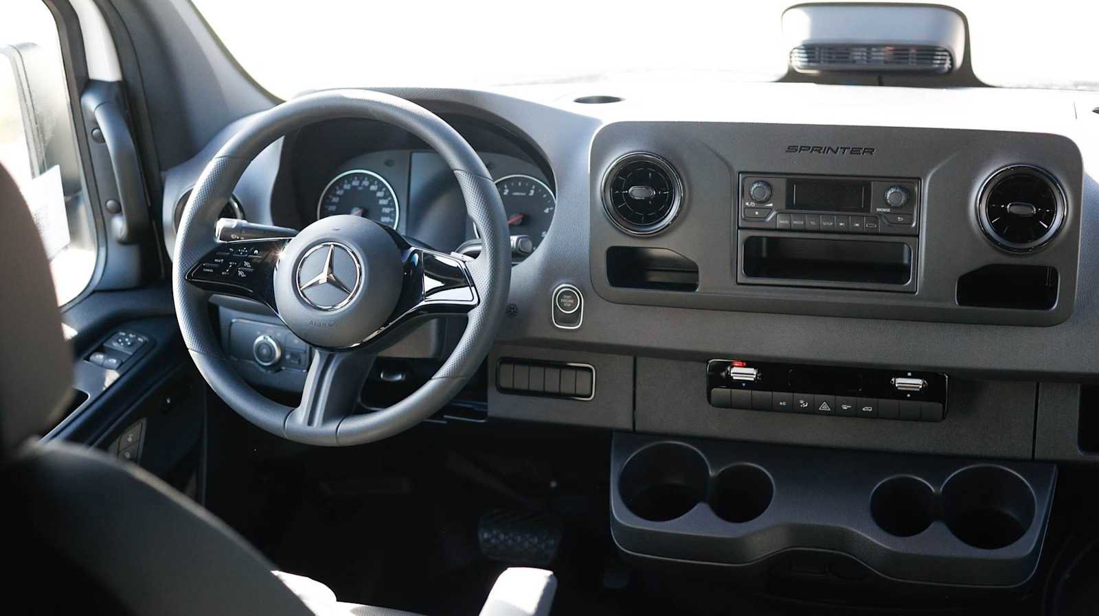 New 2025 Mercedes-Benz Sprinter 2500 image 14