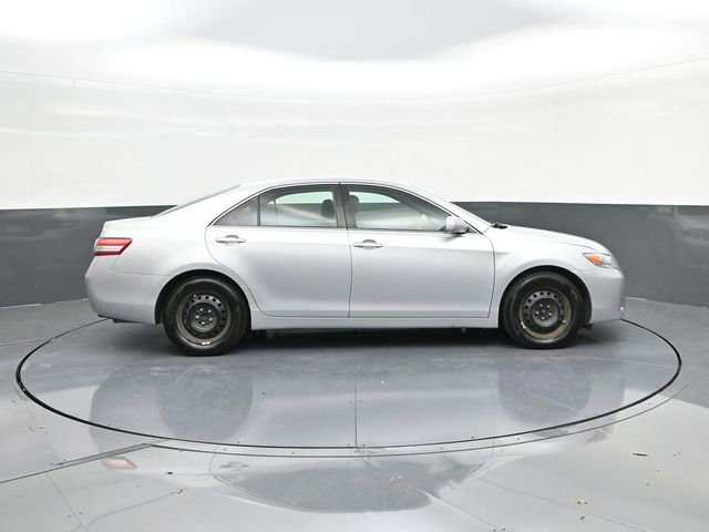 Used 2010 Toyota Camry LE image 22