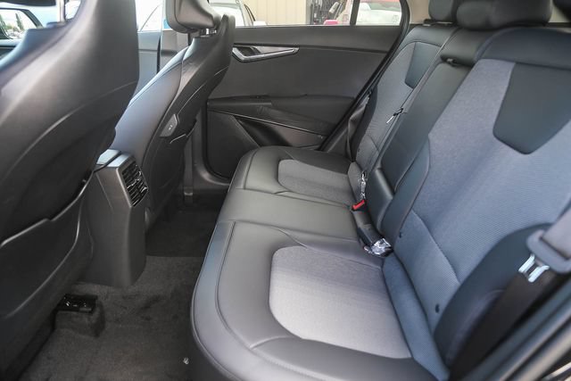 New 2026 Kia Niro EX FWD image 11