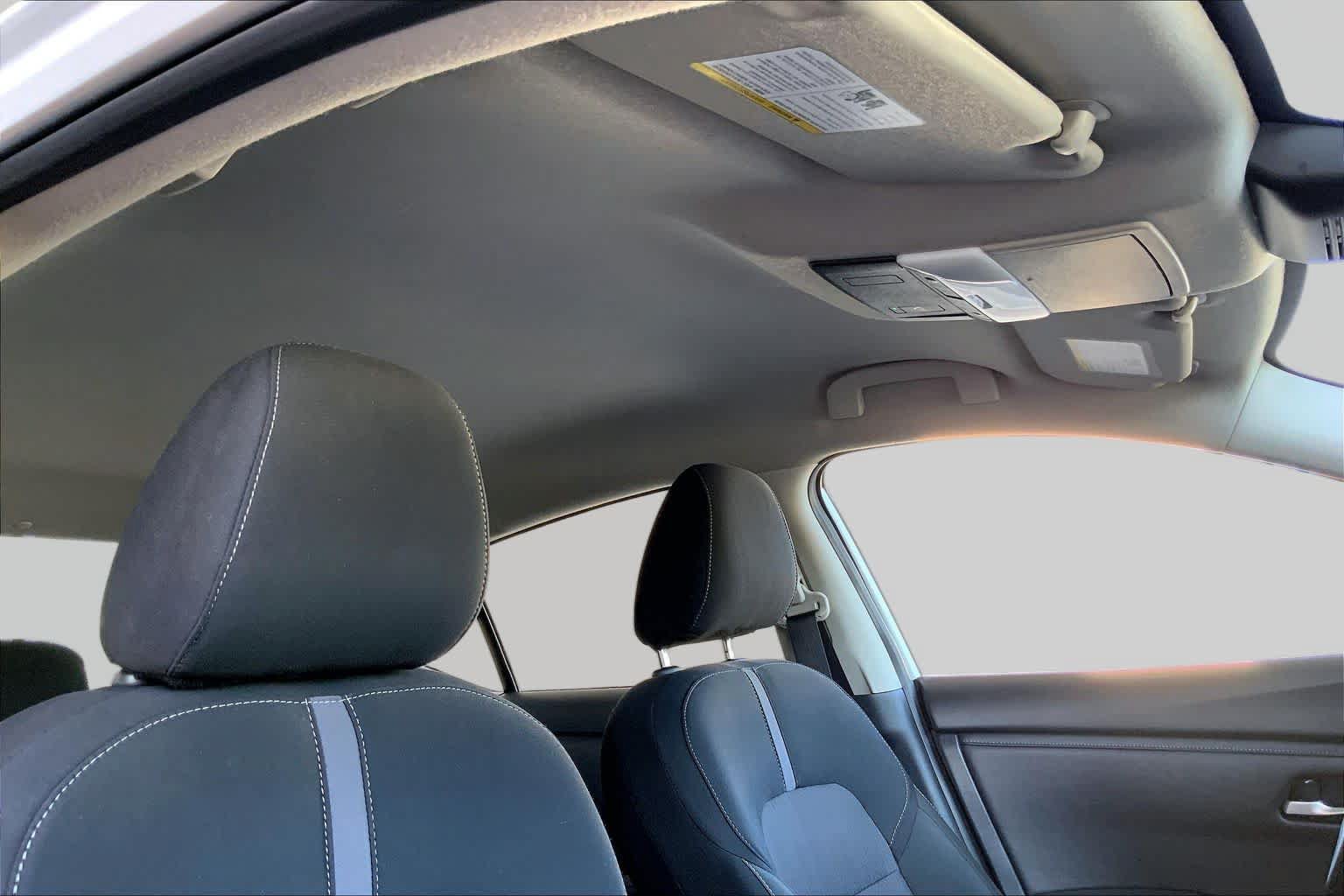 Used 2025 Nissan Sentra SV FWD image 14