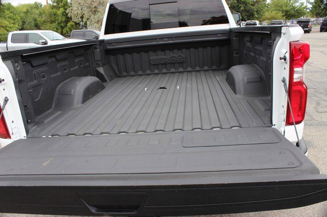 Used 2022 Chevrolet Silverado 3500 High Country w/ Technology Package image 15
