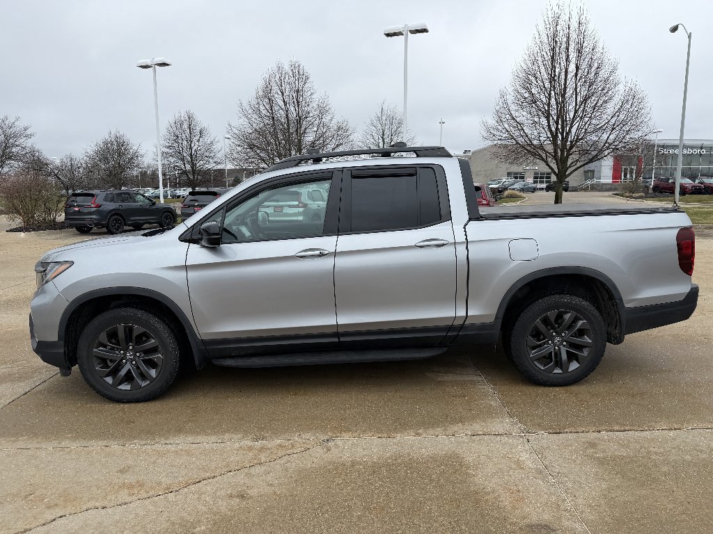 Used 2021 Honda Ridgeline Sport image 3