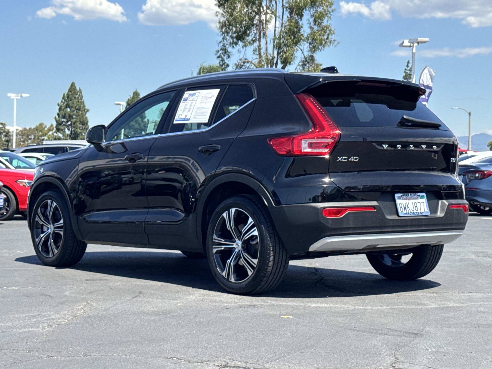 Used 2021 Volvo XC40 T5 Inscription w/ Climate Package AWD/4WD image 3