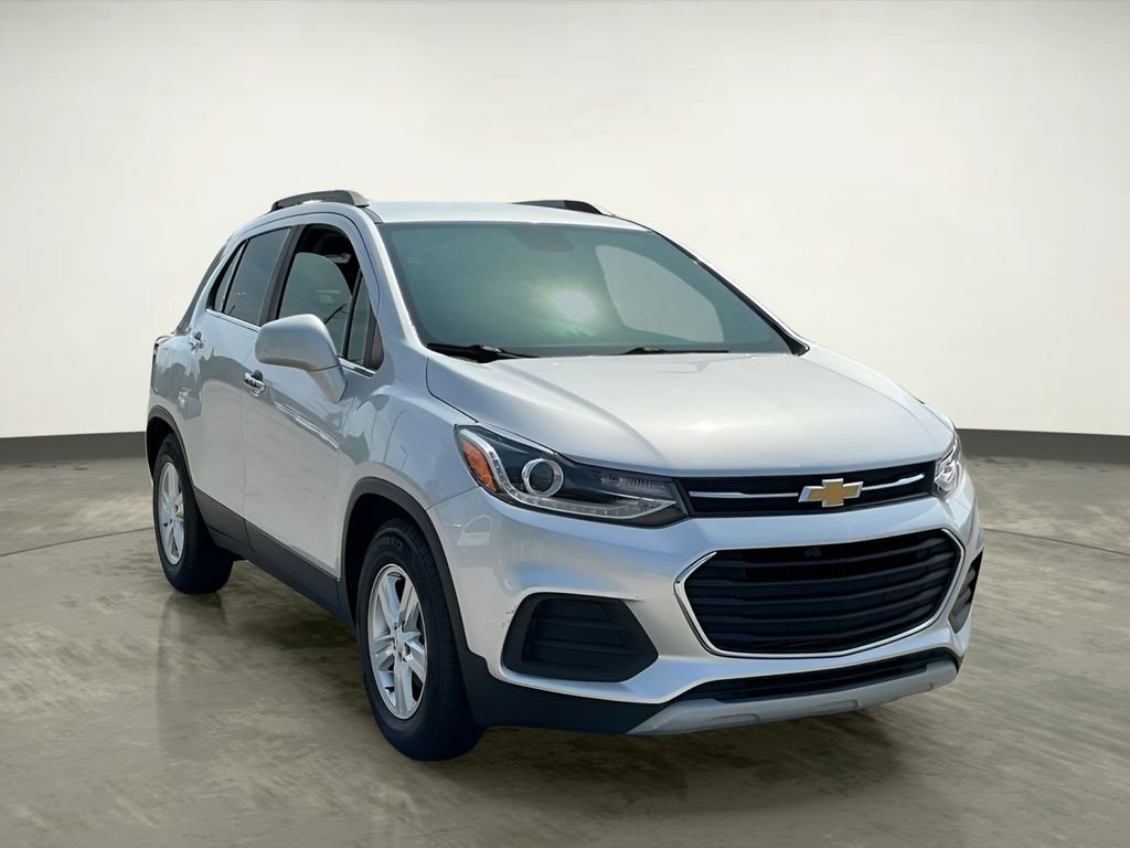 Used 2019 Chevrolet Trax LT w/ LT Convenience Package image 11