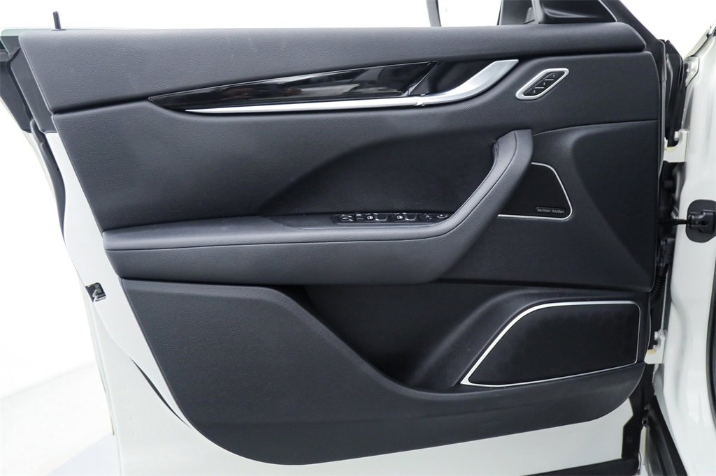 Certified 2023 Maserati Levante GT image 16