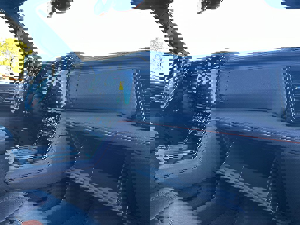 Used 2024 GMC Sierra 2500 AT4 w/ AT4 Premium Plus Package image 37