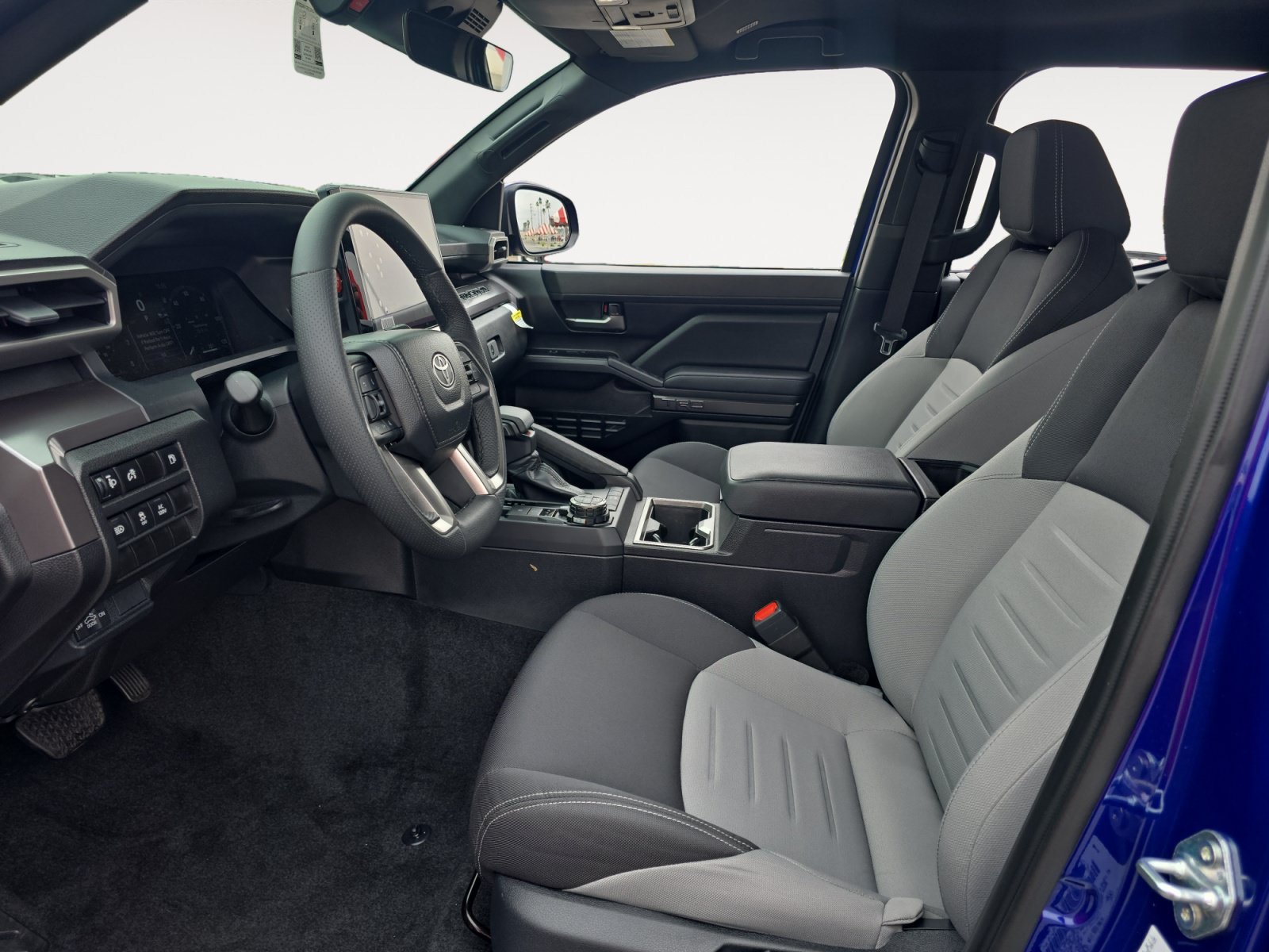 Certified 2025 Toyota Tacoma TRD Off-Road AWD/4WD image 9