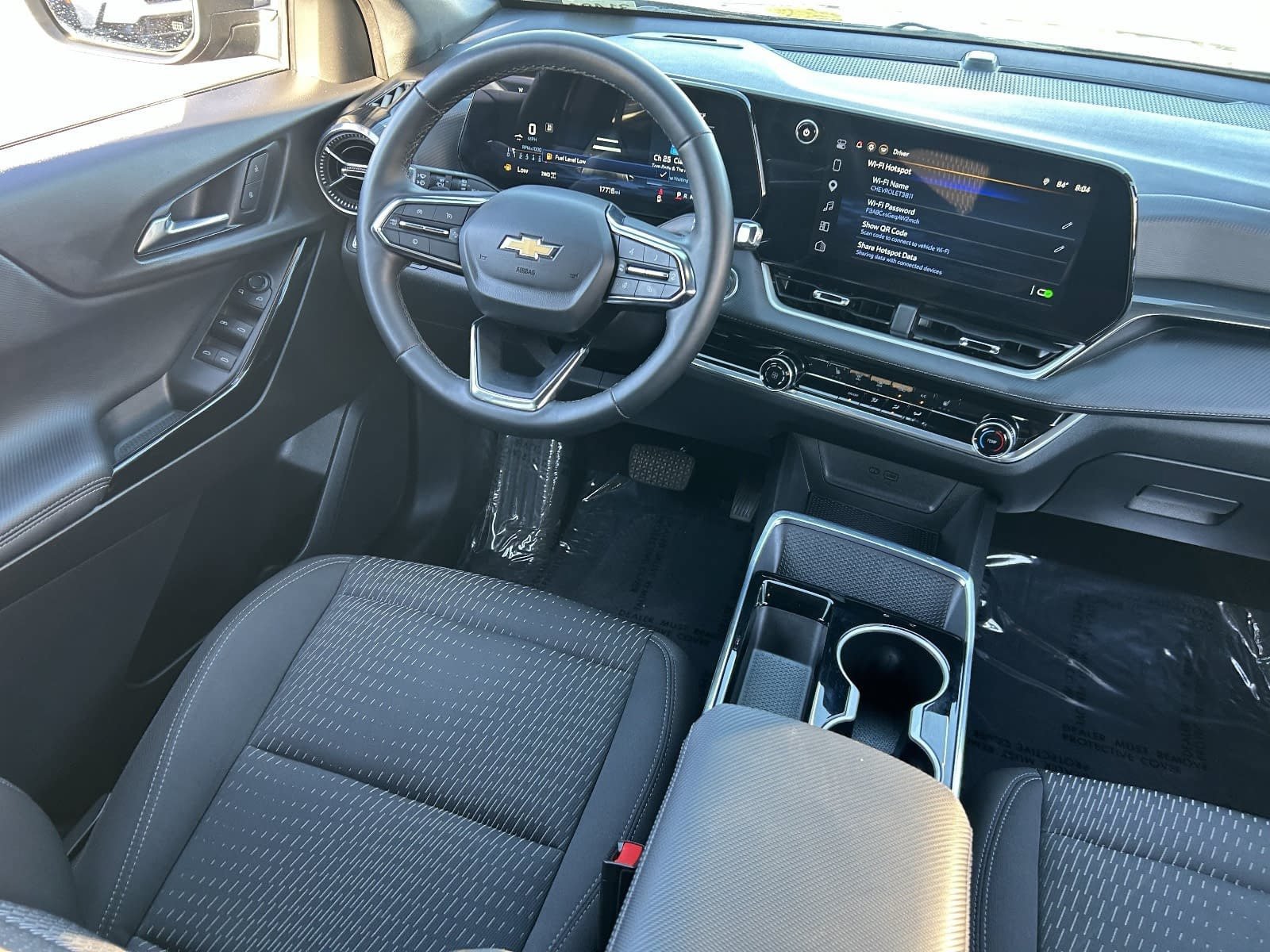 Used 2025 Chevrolet Equinox LT AWD/4WD image 17