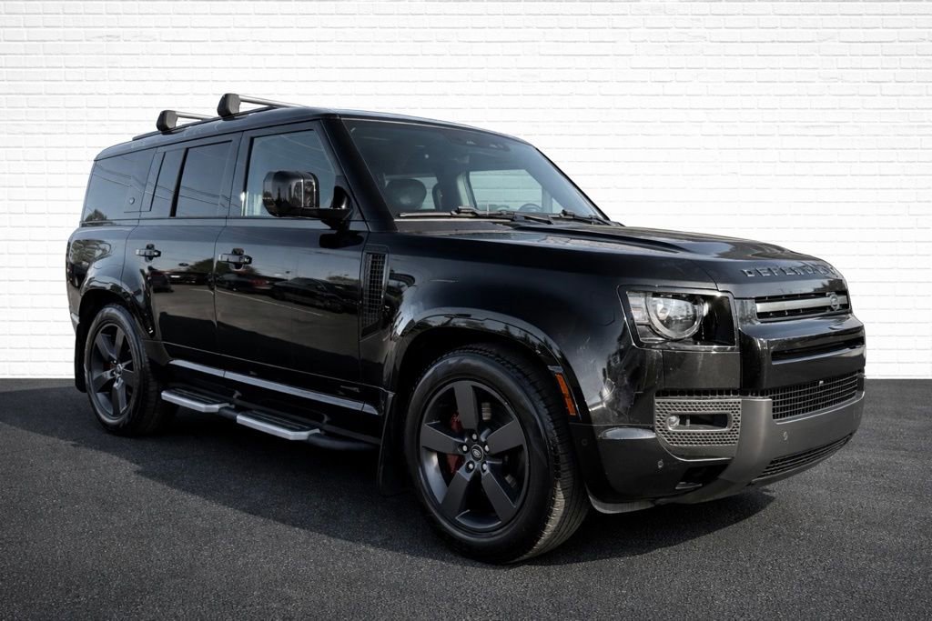 Used 2023 Land Rover Defender 130 X image 3