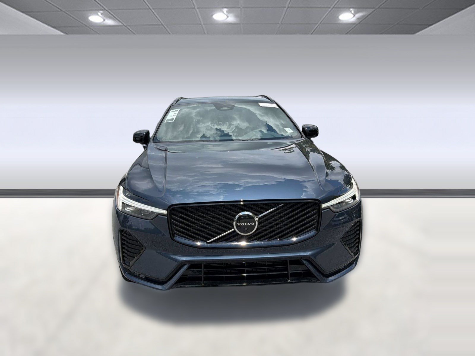 New 2026 Volvo XC60 B5 Plus w/ Climate Package AWD/4WD image 6