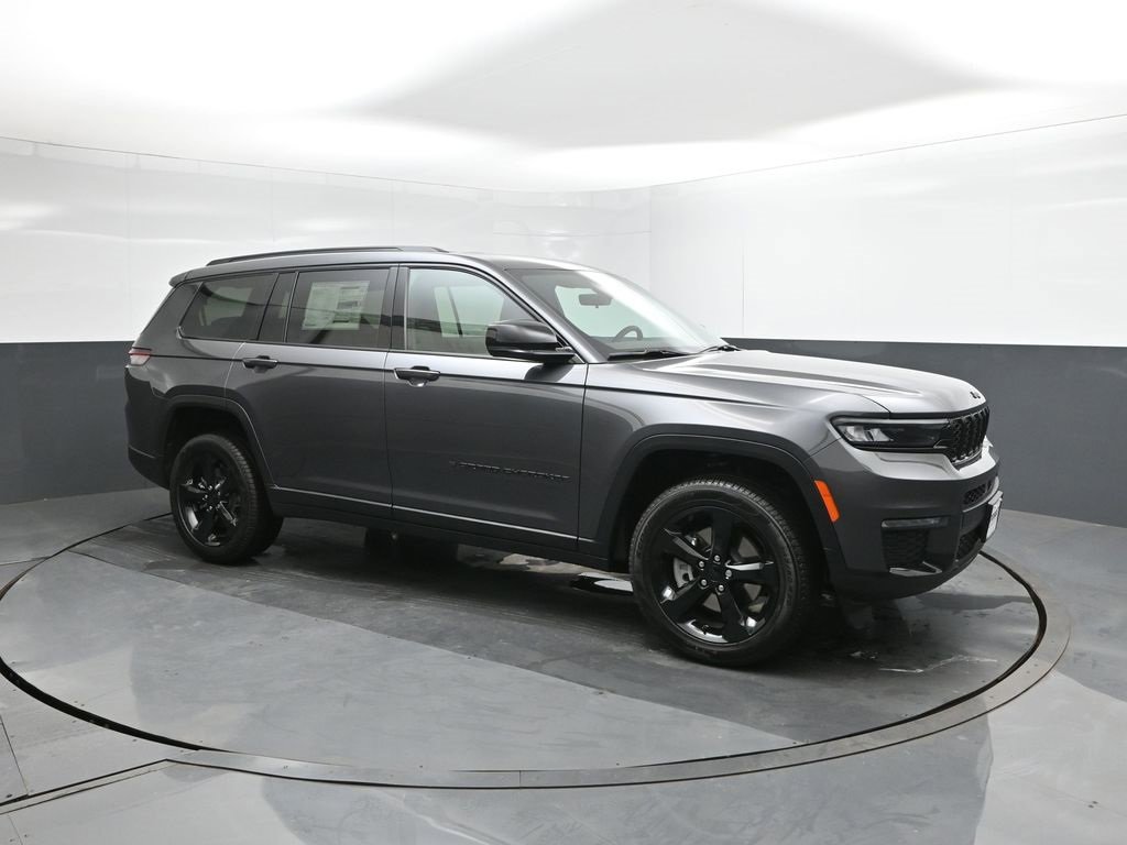 New 2025 Jeep Grand Cherokee L Limited w/ Black Appearance Package image 17