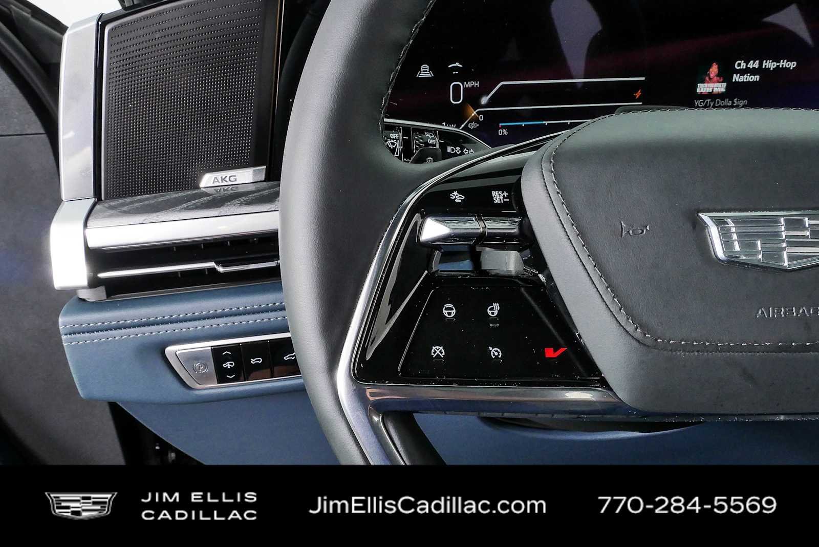 Used 2025 Cadillac Escalade IQ Luxury 2 w/ LPO, Premium Carpet Package AWD/4WD image 10