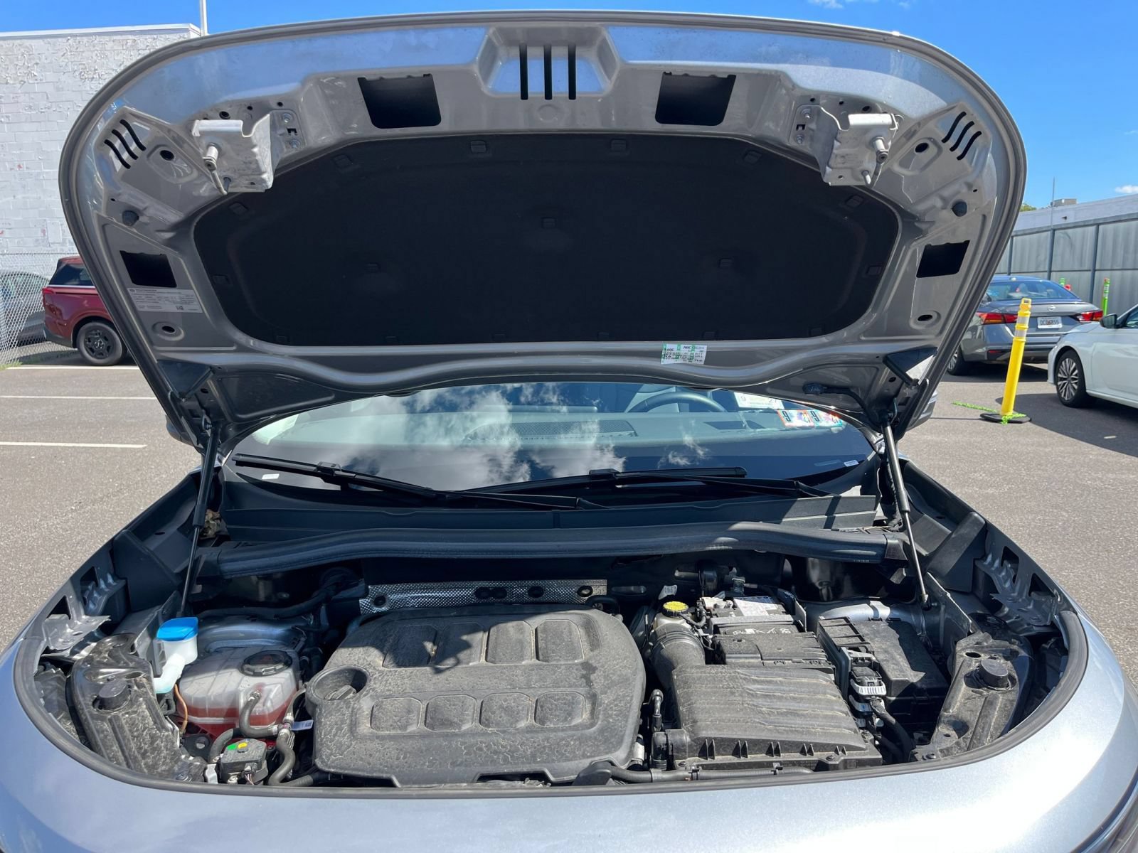 Used 2026 Volkswagen Tiguan SE AWD/4WD image 33