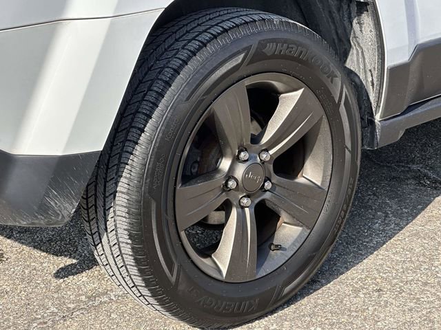 Used 2017 Jeep Patriot 75th Anniversary w/ Power Value Group image 31